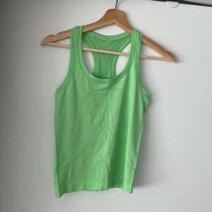 Lululemon Swiftly Tech Racerback Tank 2.0 Race Length Scream Green Light